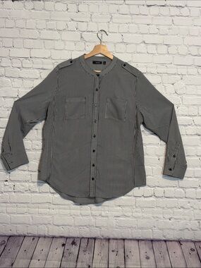 Apt. 9 Black & White Vertical Stripe Women's Button-Down Shirt